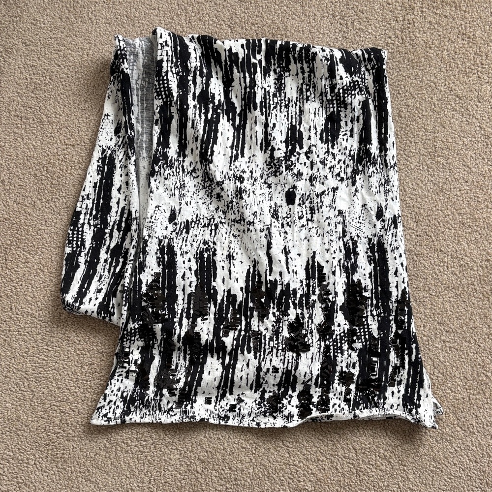 Calvin Klein Black and White Scarf